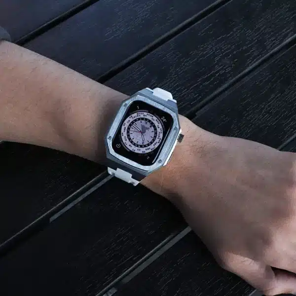 ⁦רצועת כיסוי יוקרתית 44mm/45mm שילוב של פלדה וסיליקון כסוף לבן⁩ – תמונה ⁦4⁩