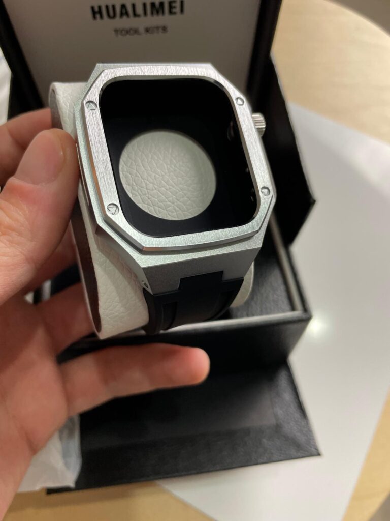 רצועת כיסוי יוקרתית 44mm/45mm שילוב של פלדה וסיליקון כסוף שחור photo review