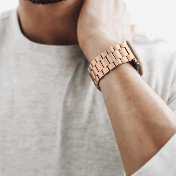 רצועת ברזל חוליות OneClick בצבע Rose Gold לגלקסי ווטש 4/5/6 רצועת ברזל חוליות OneClick בצבע Rose Gold לגלקסי ווטש 4/5/6