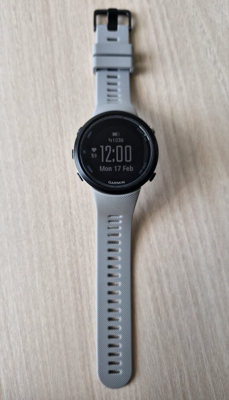 רצועת סיליקון לשעוני Garmin Forerunner 45/45S Swim 2 אפור אבזם שחור photo review